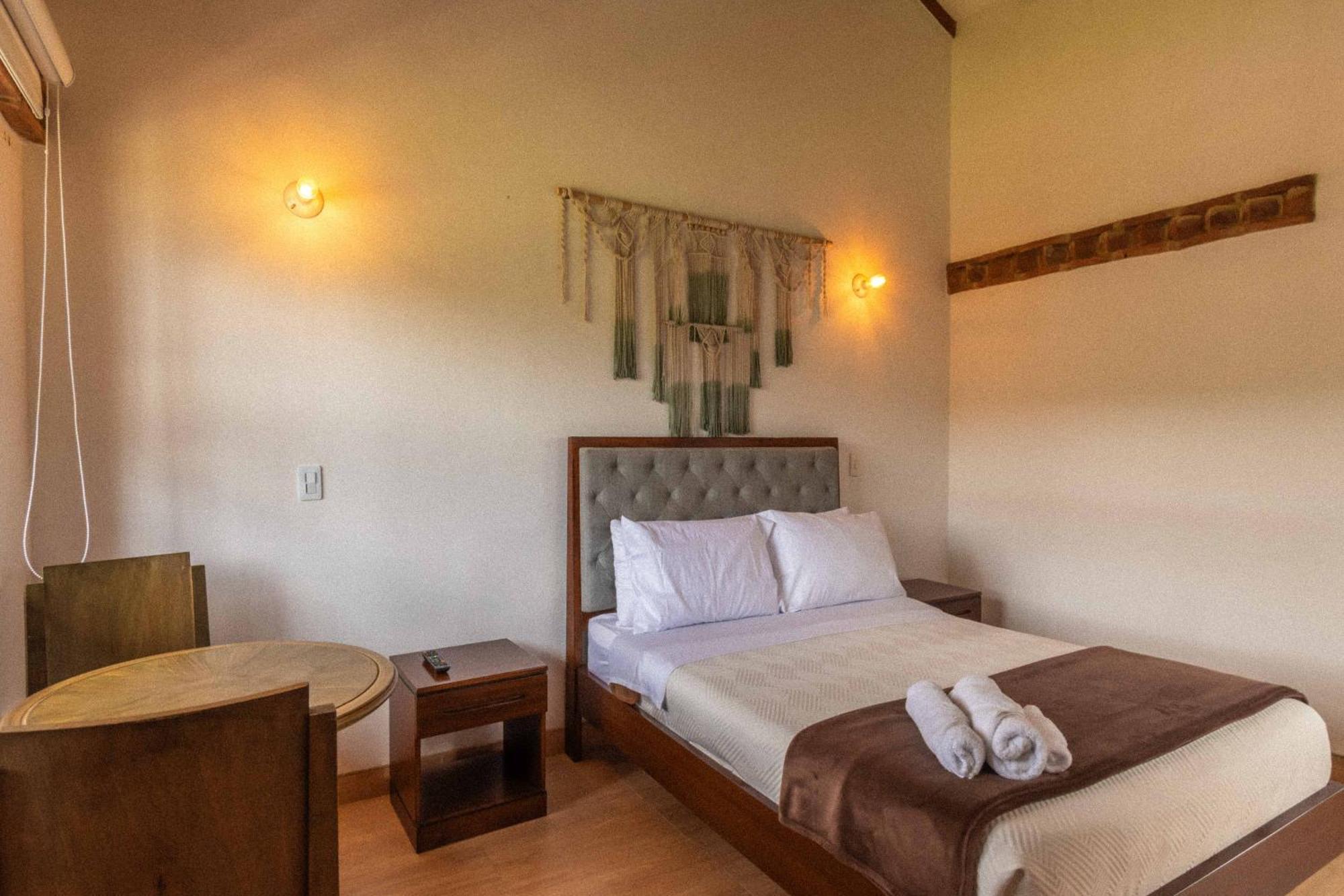 Artemisa Hotel Santa Sofia  ห้อง รูปภาพ