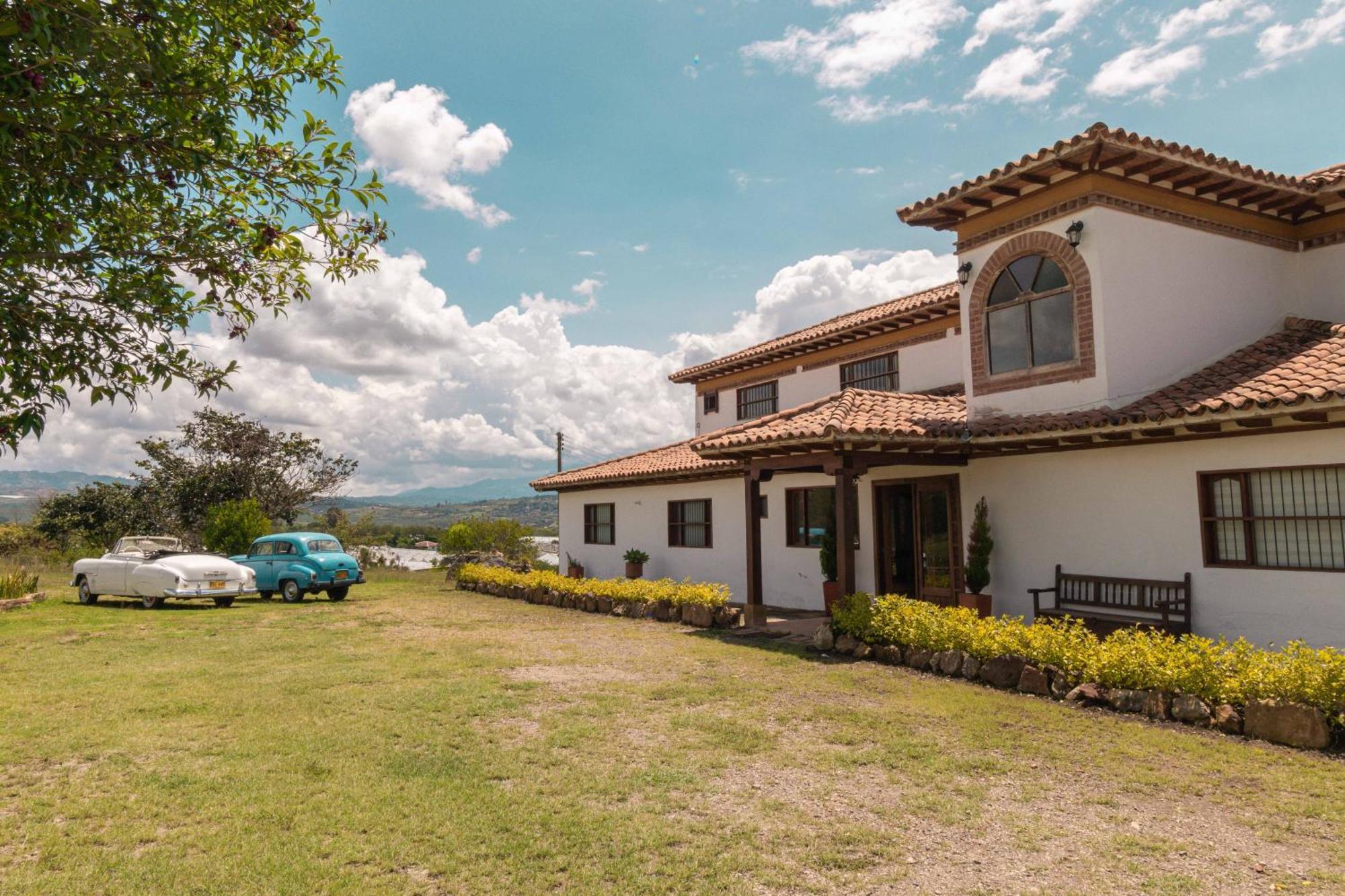 Artemisa Hotel Santa Sofia  ภายนอก รูปภาพ